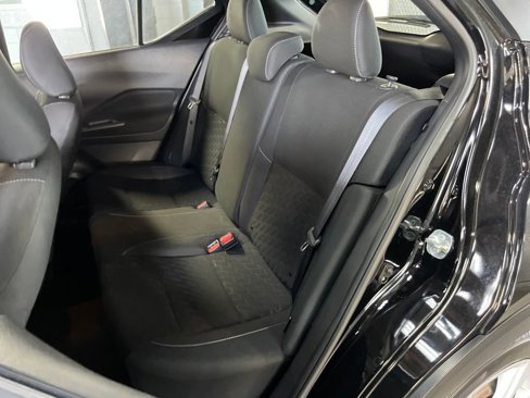 Used 2021 Nissan Kicks S image 20