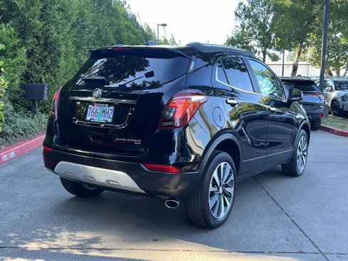 Used 2022 Buick Encore Preferred image 4