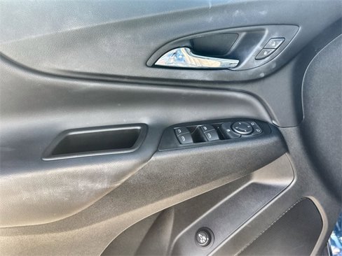 Used 2022 Chevrolet Equinox LT image 12