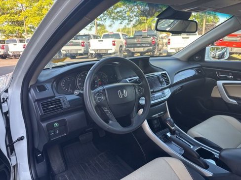 Used 2015 Honda Accord EX-L image 9
