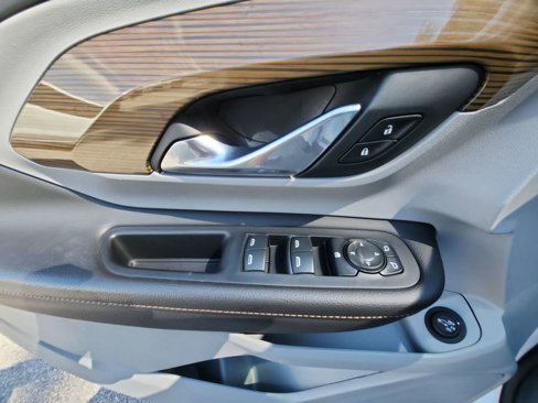 Certified 2020 GMC Terrain SLE w/ Driver Convenience Package image 27