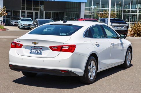 New 2025 Chevrolet Malibu LS image 4