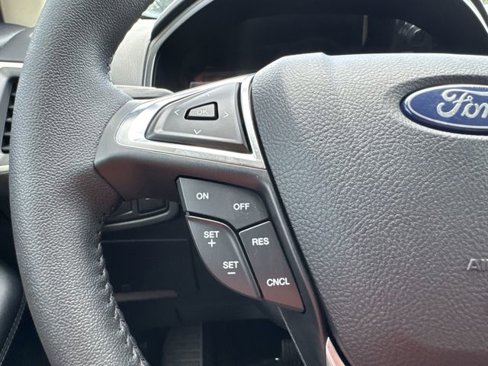 Used 2022 Ford Edge SEL image 27