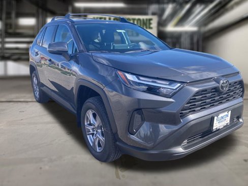 New 2025 Toyota RAV4 XLE image 4