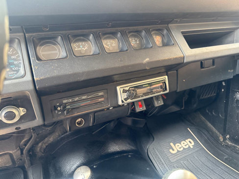 Used 1993 Jeep Wrangler S image 15
