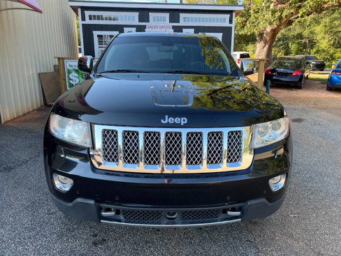 Used 2013 Jeep Grand Cherokee Overland Summit image 2