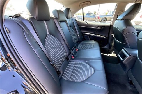 Used 2021 Toyota Camry SE image 26