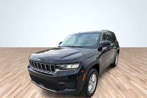 New 2025 Jeep Grand Cherokee Laredo X w/ Luxury Tech Group I image 2