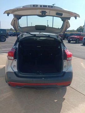 Used 2020 Nissan Kicks SV image 21