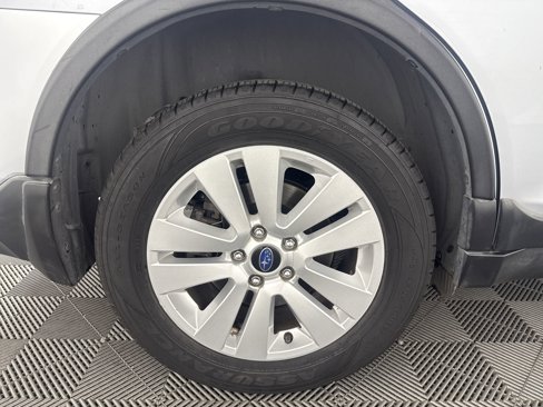 Used 2016 Subaru Outback 2.5i Premium image 28