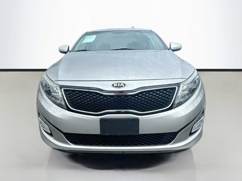Used 2015 Kia Optima LX image 3