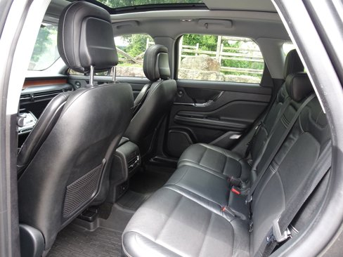 Used 2020 Lincoln Corsair Reserve w/ Equipment Group 201A image 18
