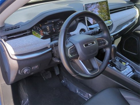 Used 2022 Jeep Compass Latitude image 12