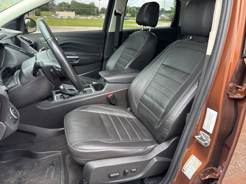 Used 2017 Ford Escape Titanium image 21