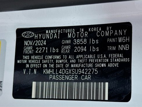 Certified 2025 Hyundai Elantra SE image 31