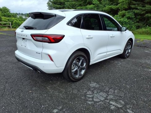 Certified 2023 Ford Escape ST-Line w/ Tech Pack #1 image 4