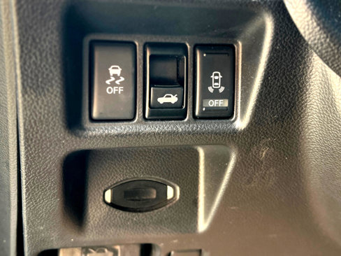 Used 2012 INFINITI G37 x image 19