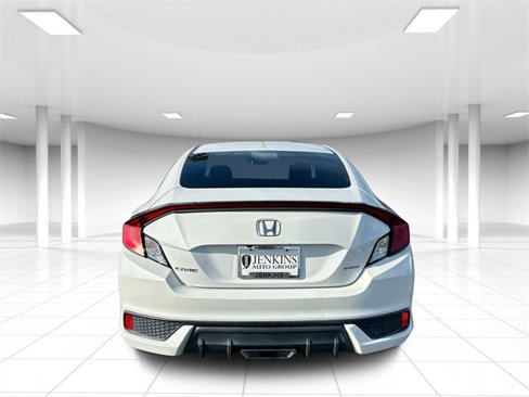 Used 2020 Honda Civic Sport image 4