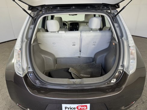 Used 2016 Nissan Leaf SV image 8