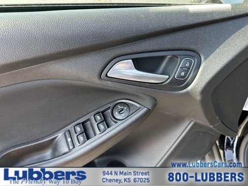 Used 2018 Ford Focus SE image 12