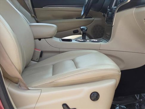 Used 2014 Jeep Grand Cherokee Limited image 19