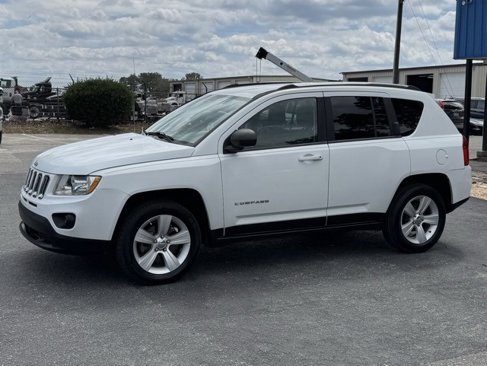 Used 2011 Jeep Compass Sport image 4