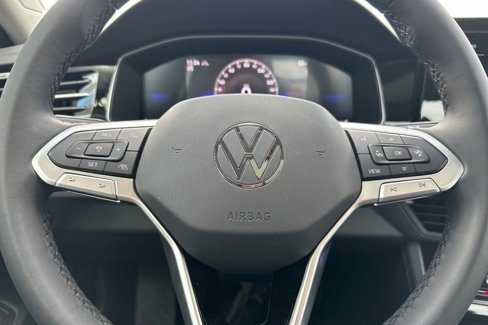 New 2025 Volkswagen Jetta SE image 21