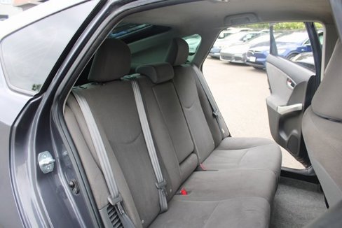 Used 2014 Toyota Prius Plug-In Hybrid image 18