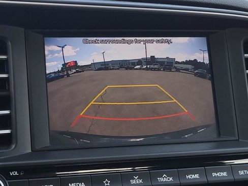 Used 2020 Hyundai Elantra Limited image 35