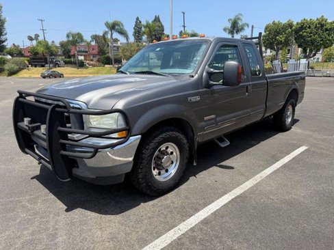 Used 2003 Ford F250 XLT image 1