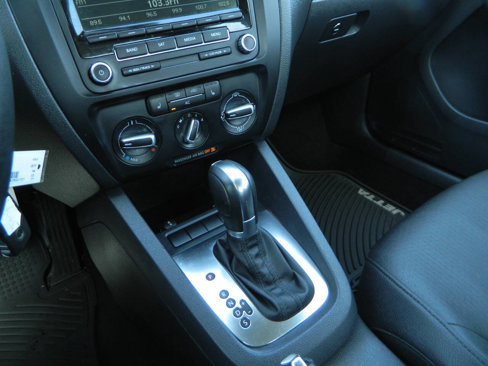 Used 2012 Volkswagen Jetta SE image 19