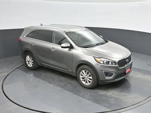 Used 2018 Kia Sorento LX image 31