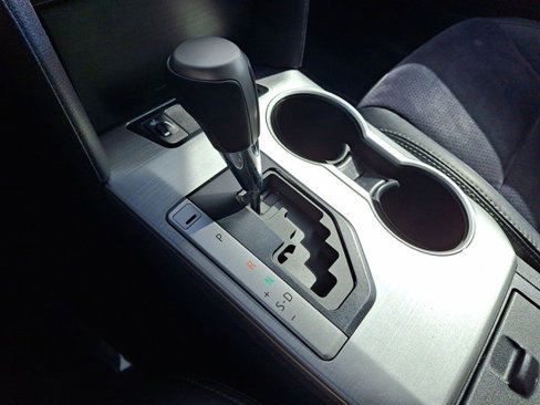 Used 2012 Toyota Camry SE image 13