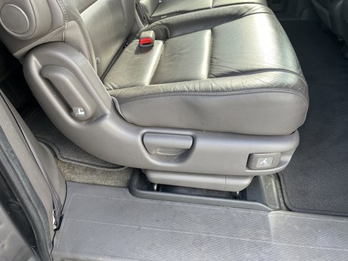 Used 2012 Honda Odyssey EX-L image 19