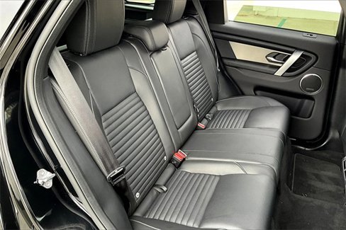 Used 2025 Land Rover Discovery Sport Dynamic SE image 21