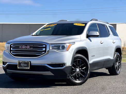 Used 2018 GMC Acadia SLT w/ LPO, Floor Liner Package image 4