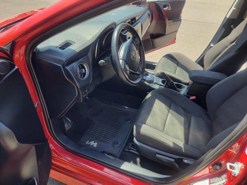 Used 2018 Toyota Corolla iM image 8