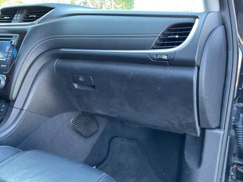 Used 2015 Chevrolet Traverse LTZ w/ LPO, 'HIT The Road' Package image 19