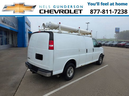 Used 2017 Chevrolet Express 3500 image 6