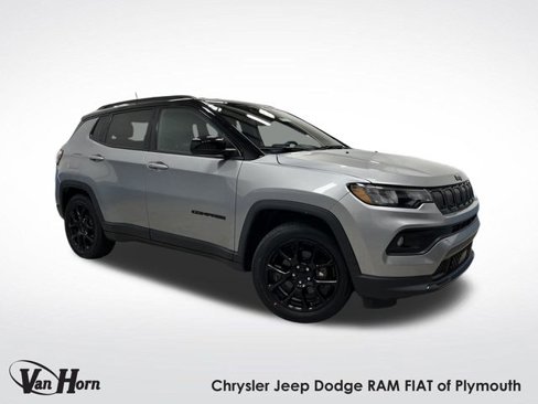 Used 2022 Jeep Compass Altitude image 1