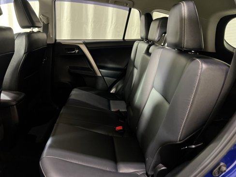 Used 2015 Toyota RAV4 Limited image 23