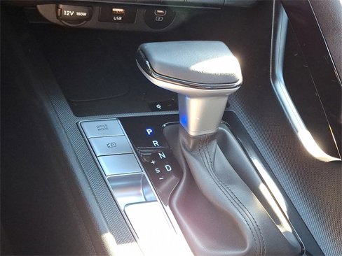 Certified 2025 Hyundai Elantra SEL image 15