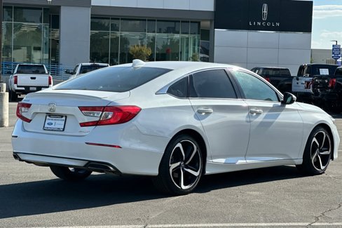 Used 2019 Honda Accord Sport image 2