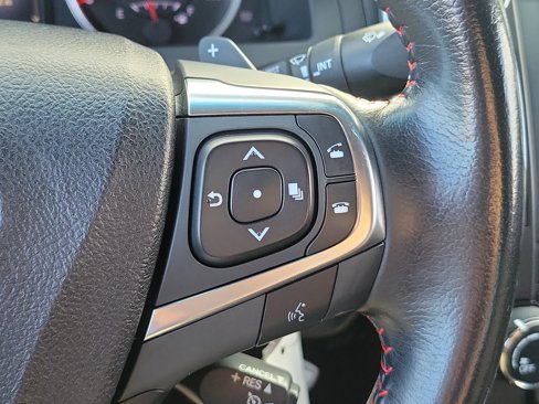 Used 2016 Toyota Camry SE image 28