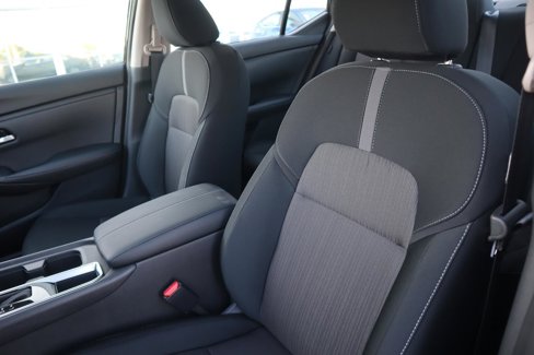 New 2025 Nissan Sentra SV w/ Trunk Package image 15