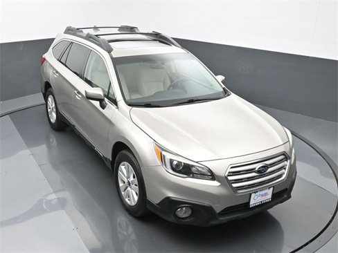 Used 2017 Subaru Outback 2.5i Premium image 19