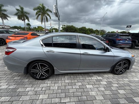 Used 2016 Honda Accord Sport image 9