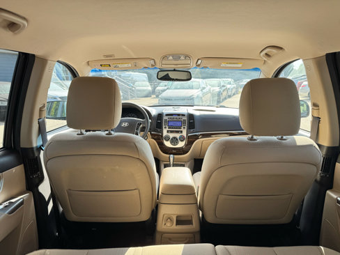 Used 2012 Hyundai Santa Fe GLS image 19