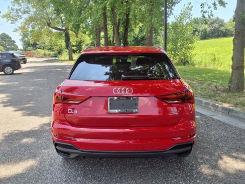 New 2025 Audi Q3 2.0T Premium image 8
