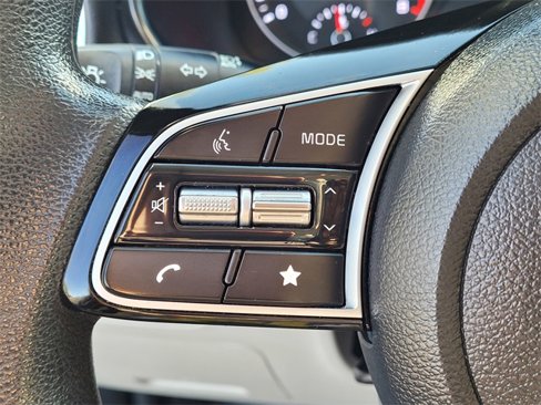 Used 2023 Kia Forte LXS w/ LXS Technology Package image 13